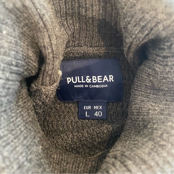 Pull and Bear Turtleneck Sweater - Picture 1 of 2